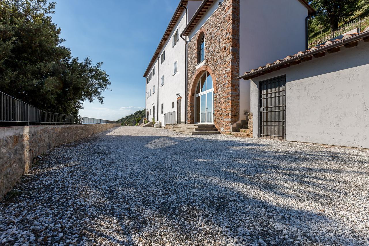 B&B Pietra A Padule Filettole Exterior photo
