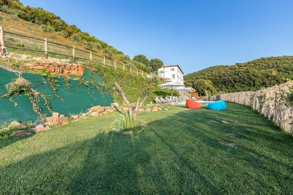 B&B Pietra A Padule Filettole Exterior photo